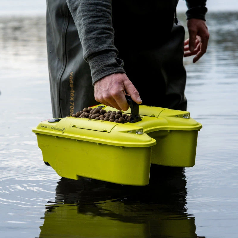 Ridge Monkey Hunter 750 Echo Bait Boat Hi-Vis